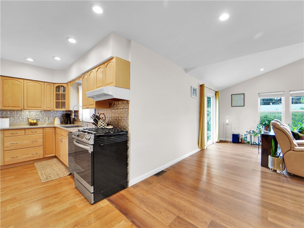 434 Kings Highway South