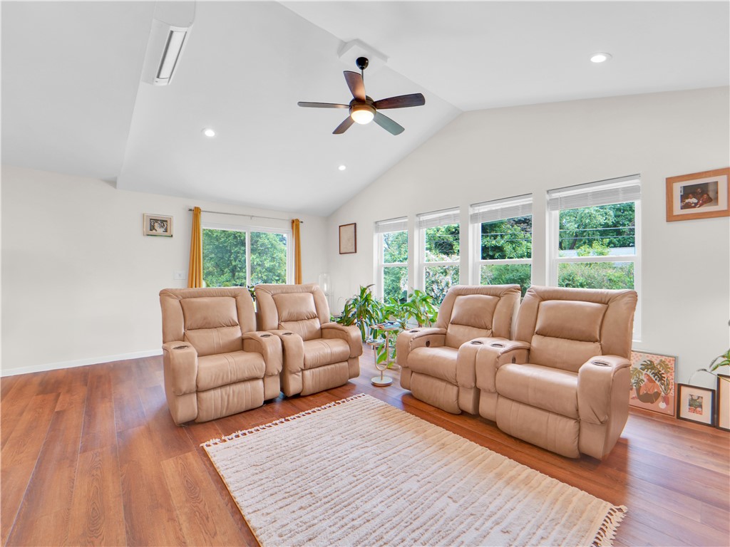 434 Kings Highway South