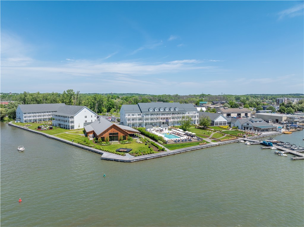 8 Island Lane