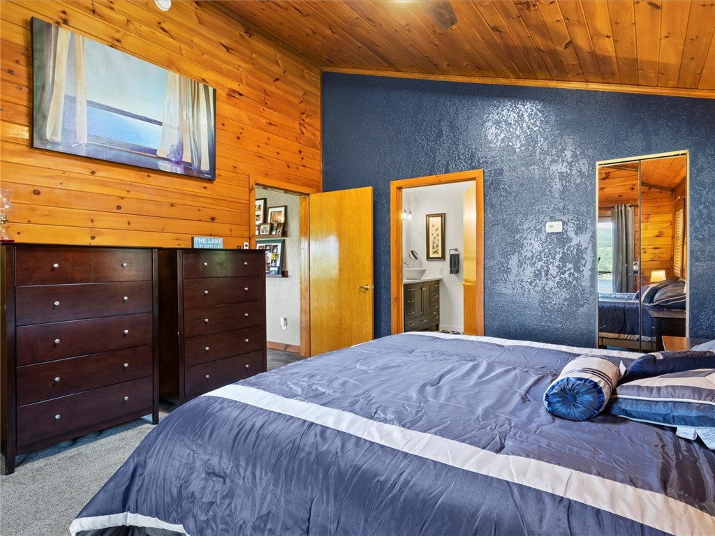 8851 Silvernail Road