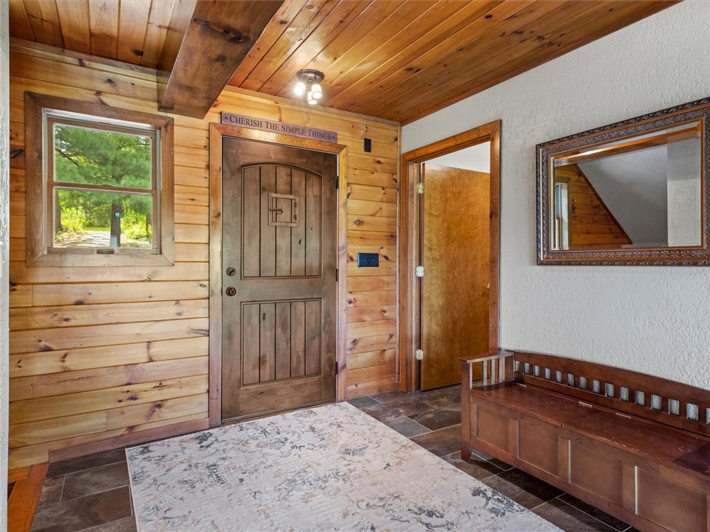 8851 Silvernail Road