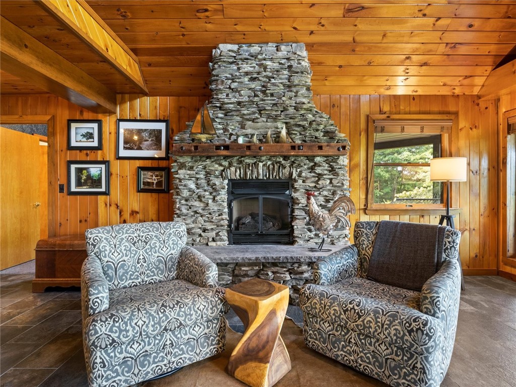 8851 Silvernail Road