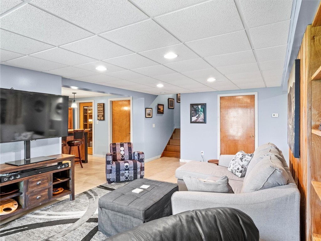 8851 Silvernail Road