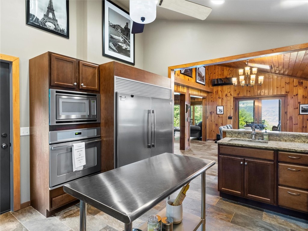 8851 Silvernail Road