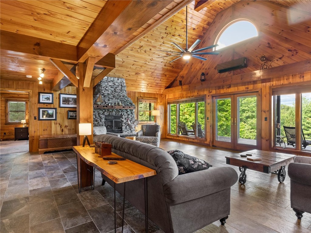 8851 Silvernail Road