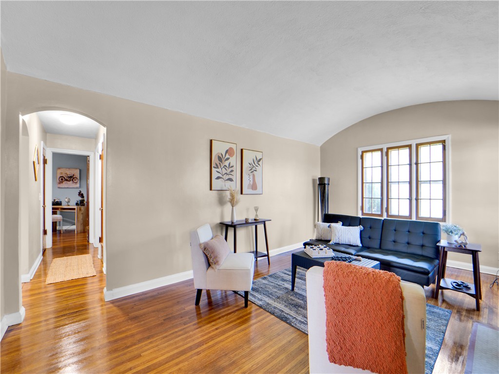 1514 North Winton Road