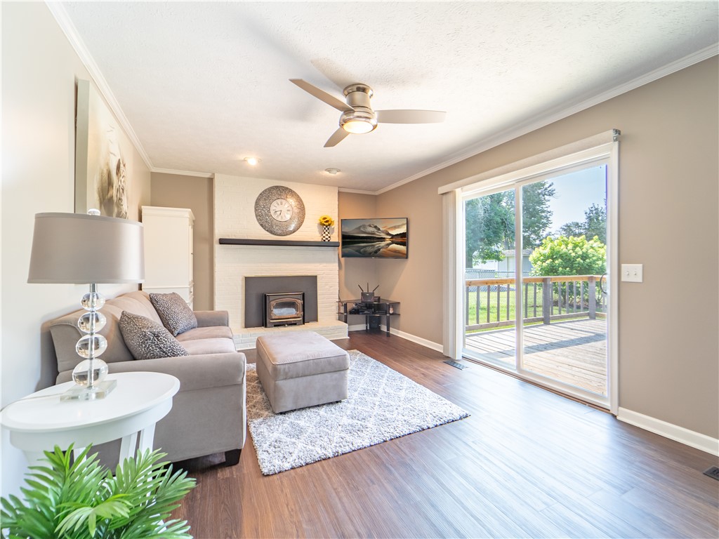 96 Pebbleview Drive