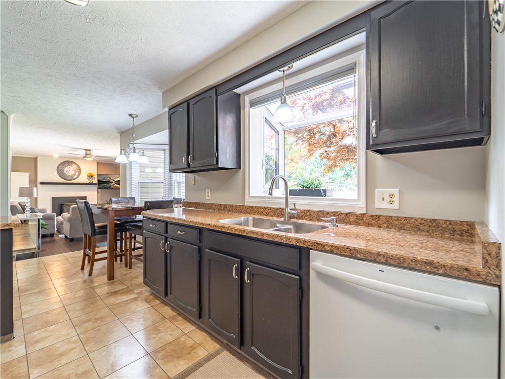 96 Pebbleview Drive