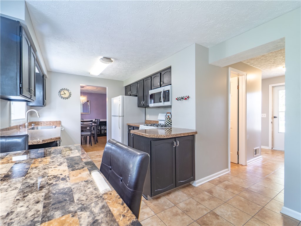 96 Pebbleview Drive