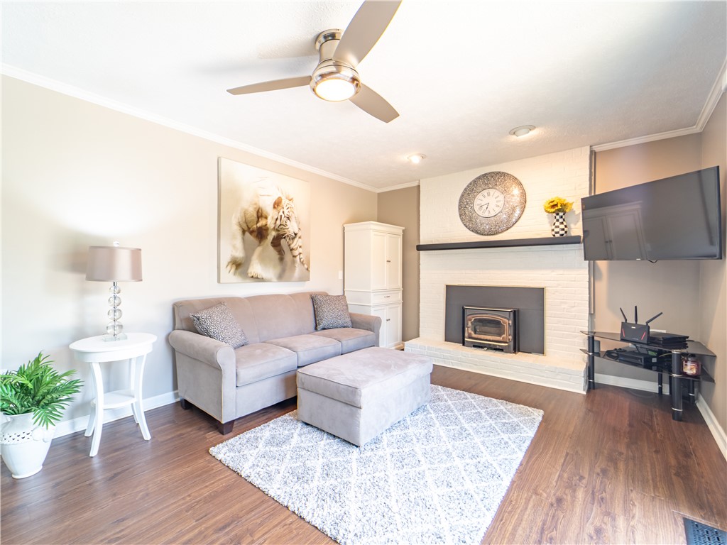 96 Pebbleview Drive