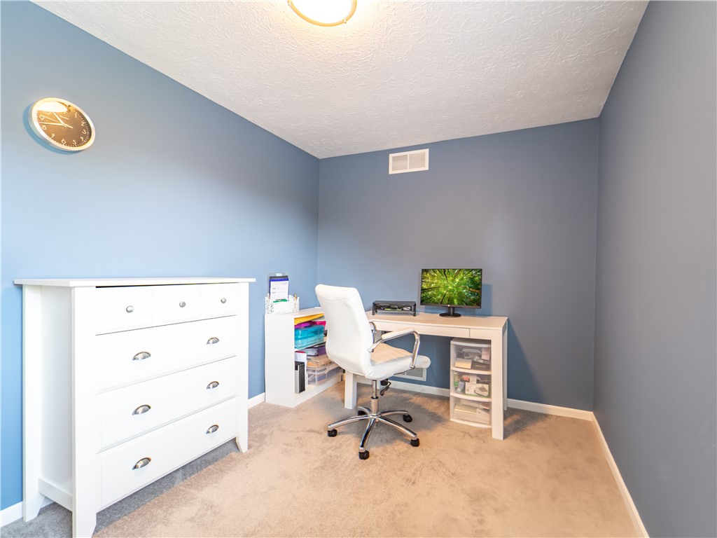 96 Pebbleview Drive