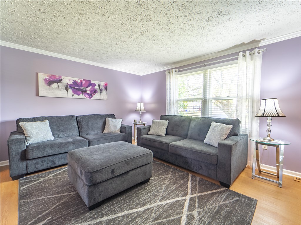96 Pebbleview Drive