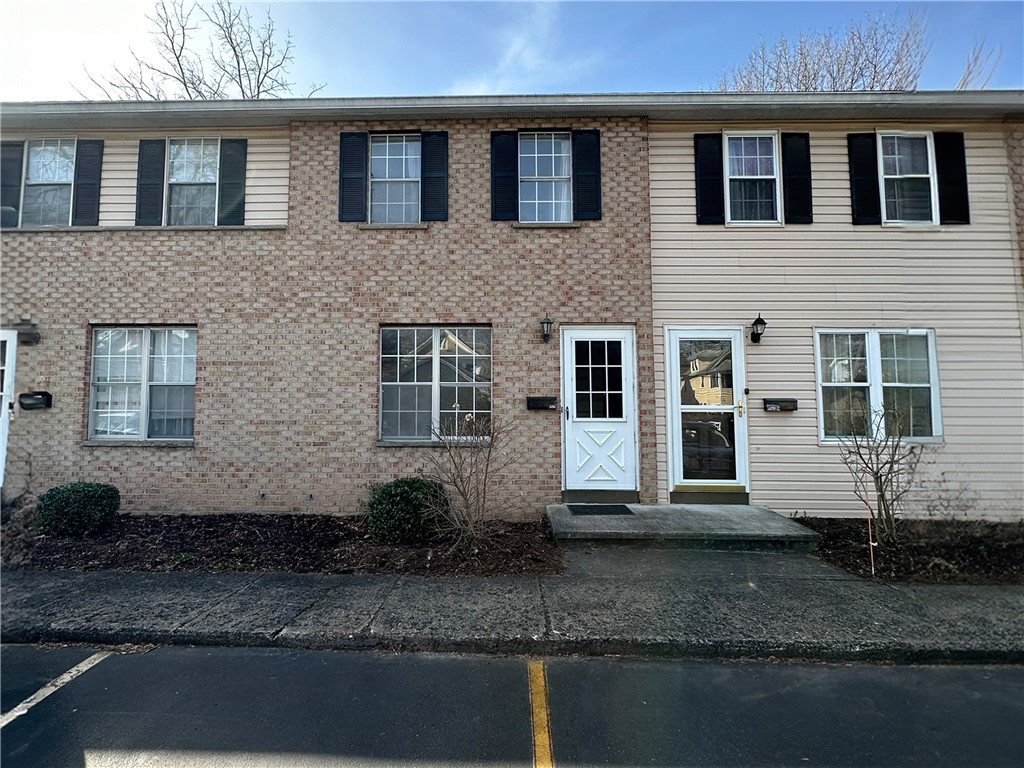 1078 Mt Hope Avenue UN21