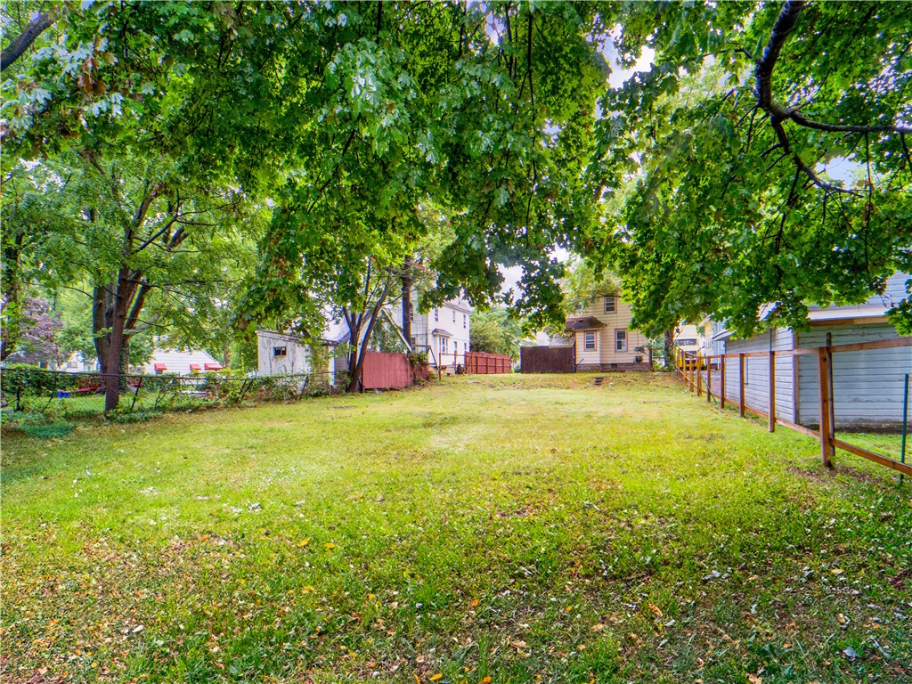 746 Flower City Park