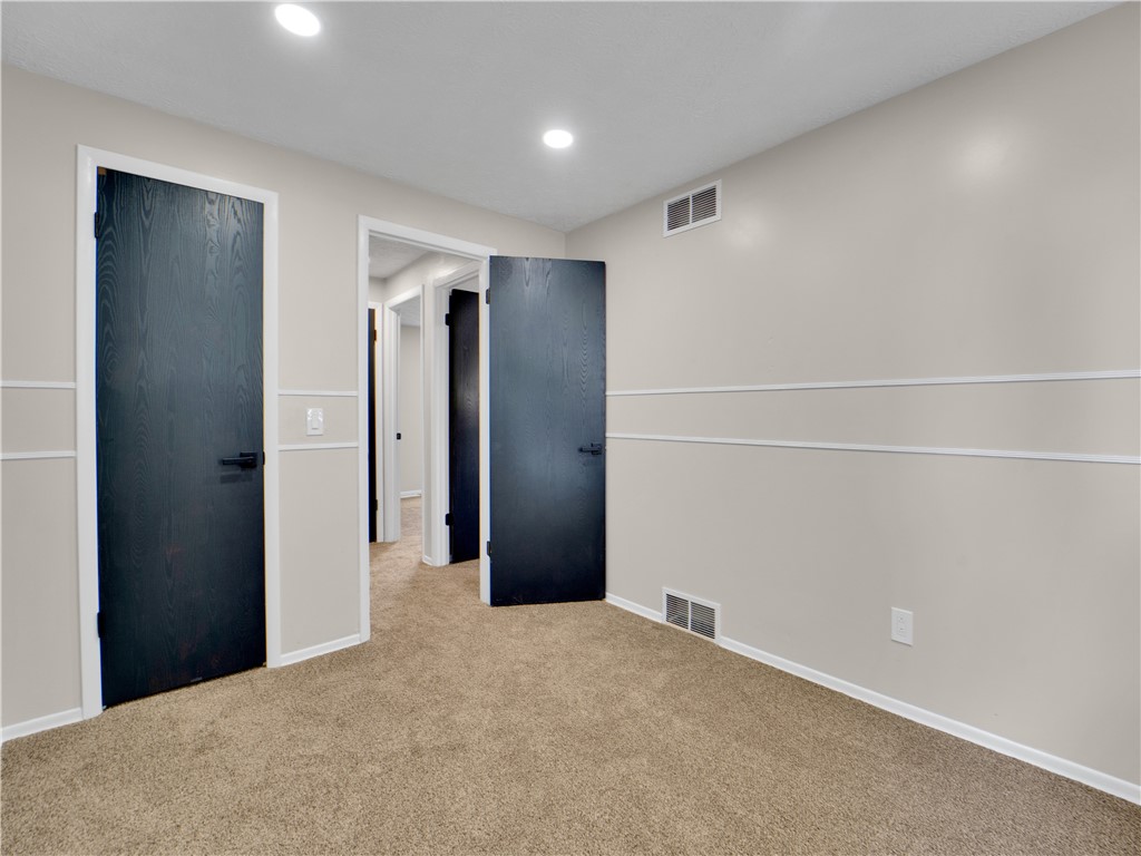 32 Teresa Circle