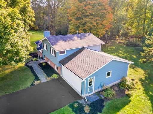 32 Teresa Circle
