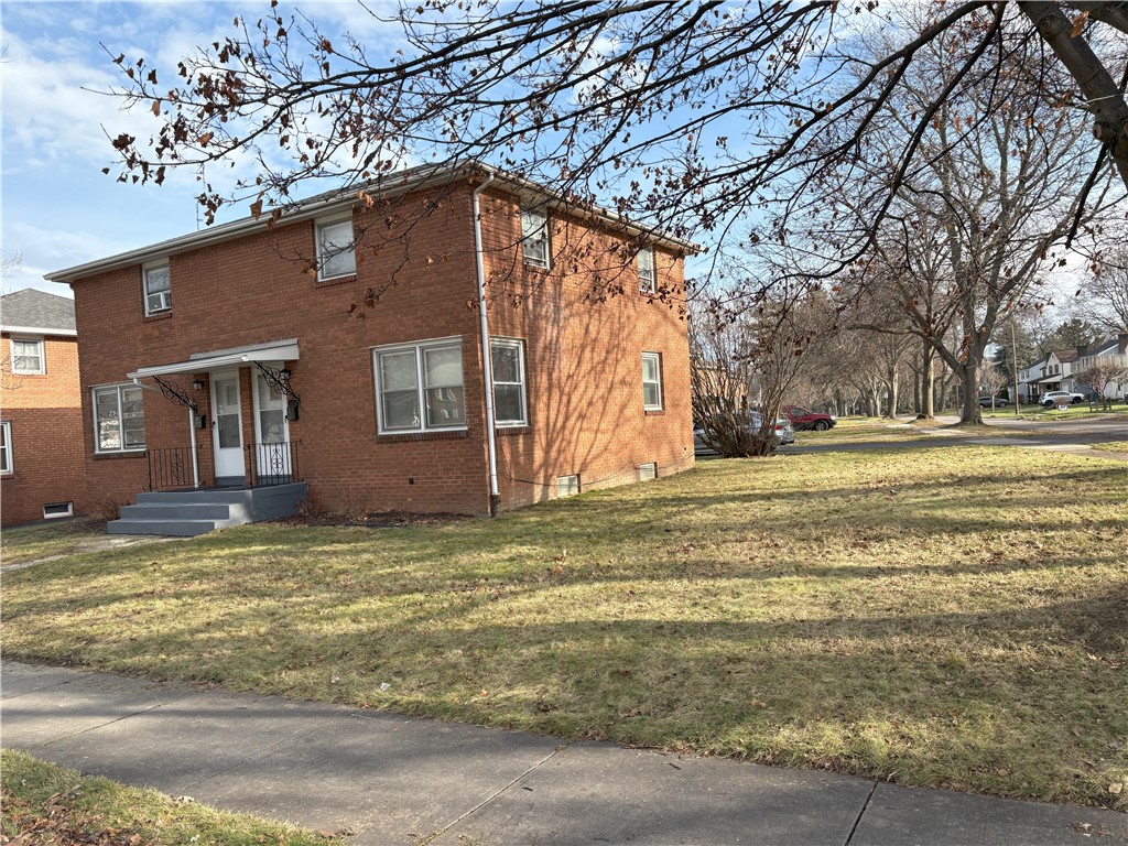 3600-3602 Lake Avenue
