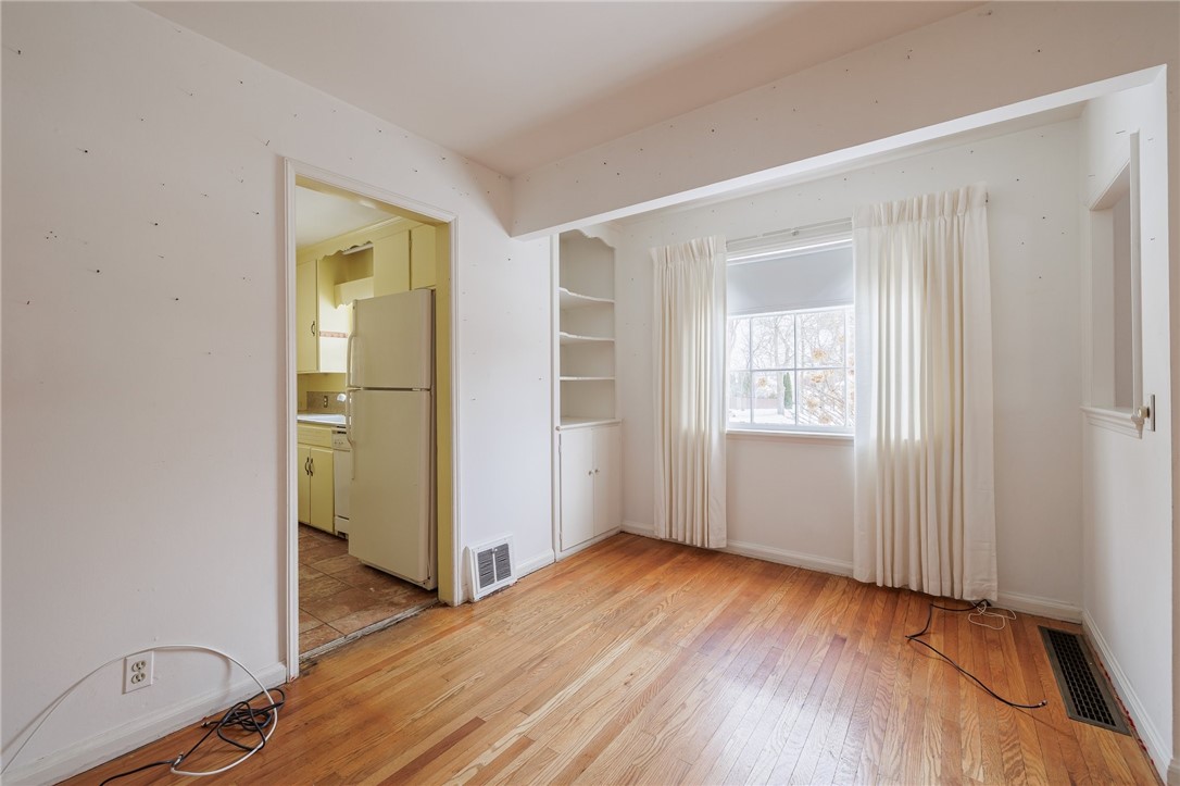 85 Meadowbrook Road