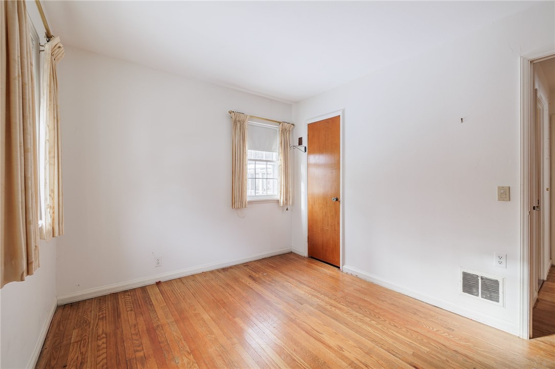 85 Meadowbrook Road