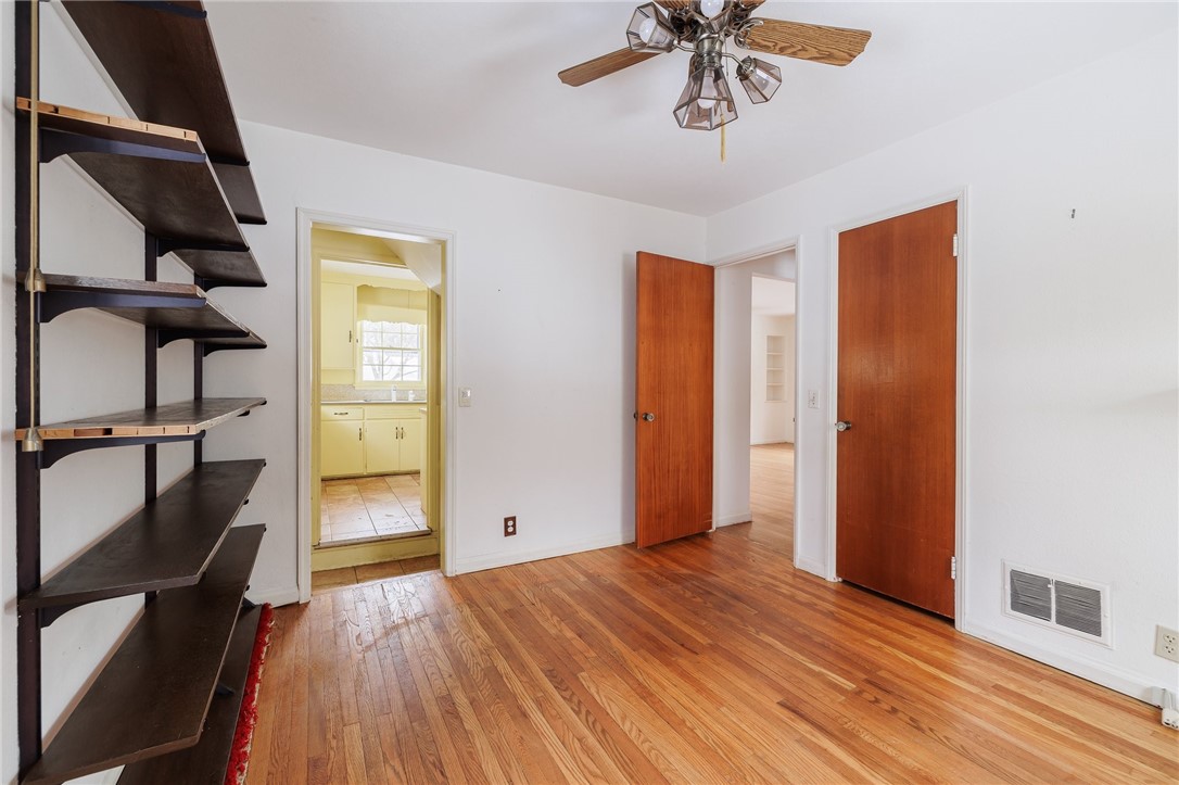 85 Meadowbrook Road
