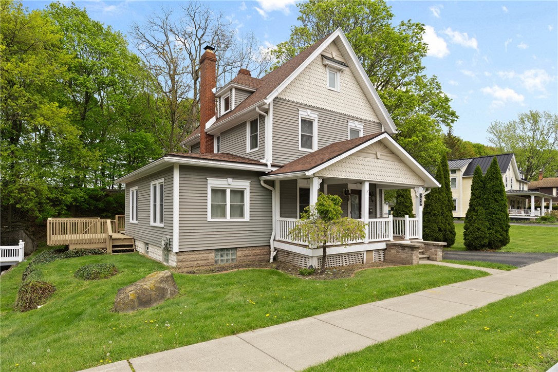 224 Lyell Avenue
