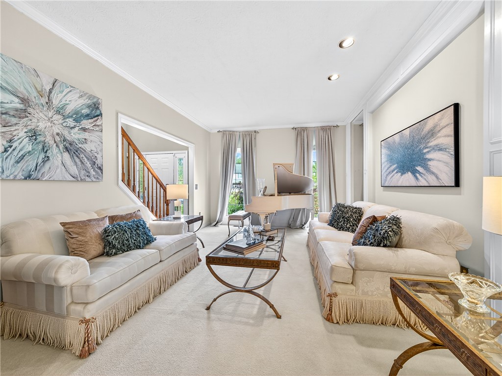 3173 Valley Drive