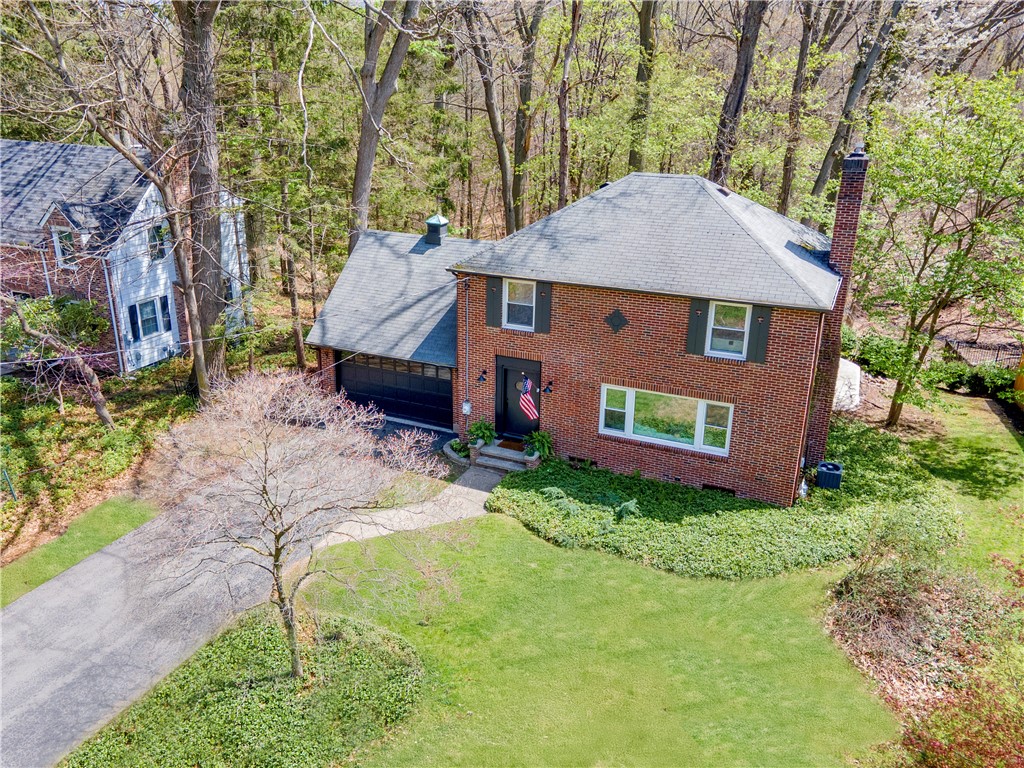 288 Oakridge Drive