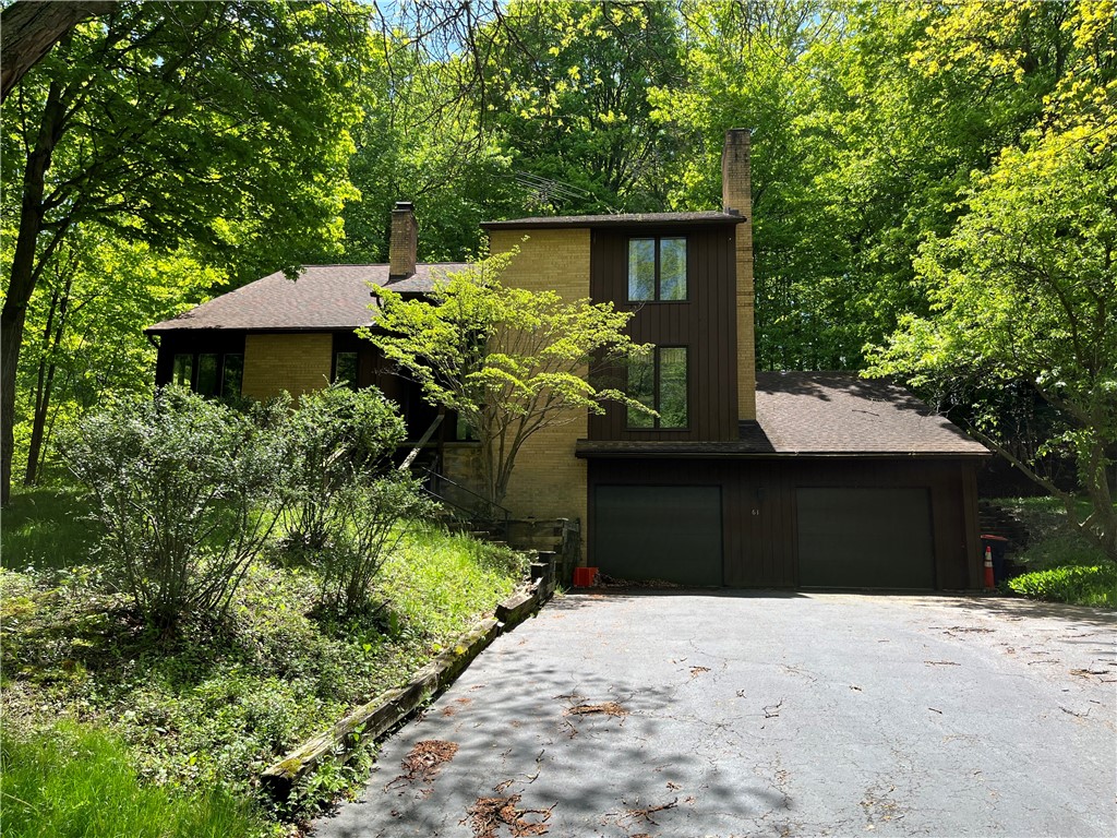 61 Deer Creek Road