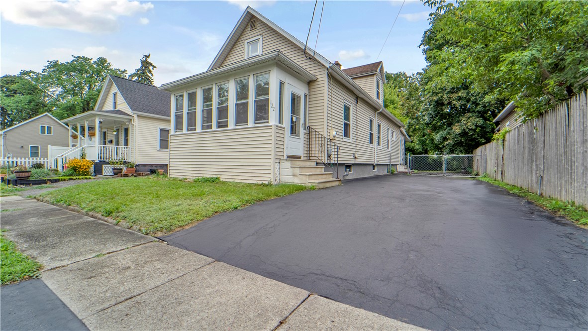 122 Dakota Street