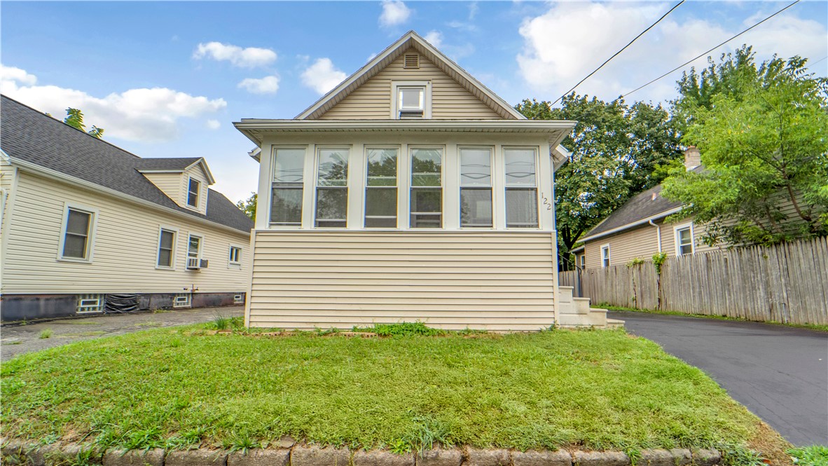 122 Dakota Street