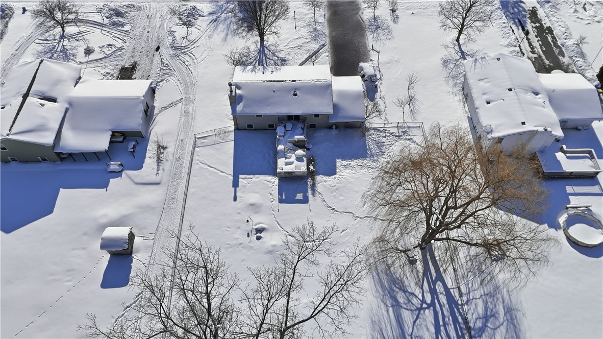 1744 Apple Hollow Lane