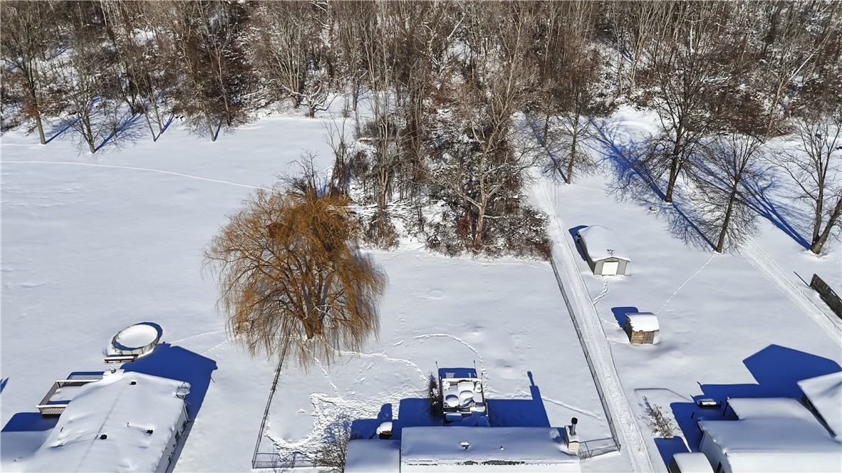 1744 Apple Hollow Lane