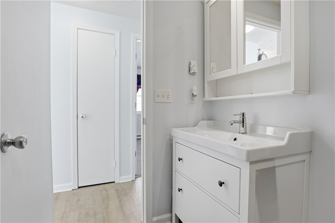 1744 Apple Hollow Lane