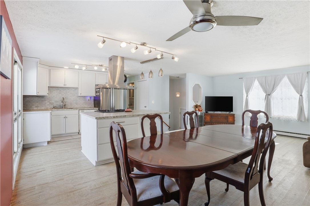 1744 Apple Hollow Lane