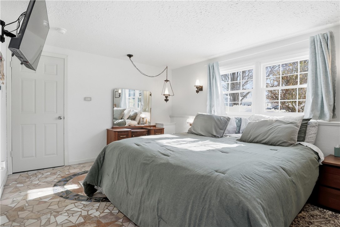 1744 Apple Hollow Lane