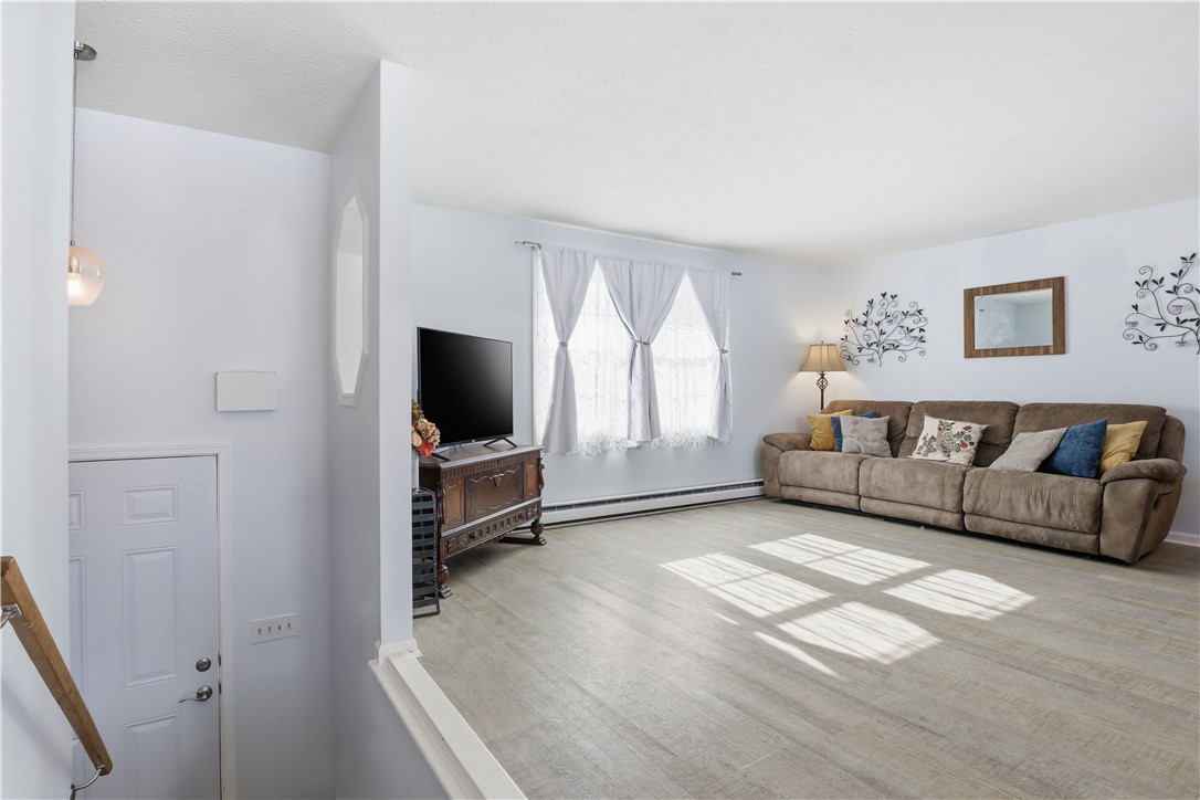 1744 Apple Hollow Lane