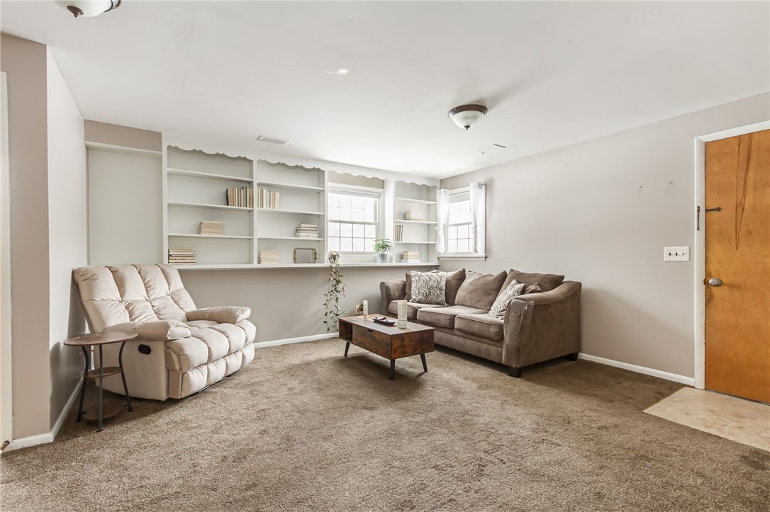 69 Stratton Road