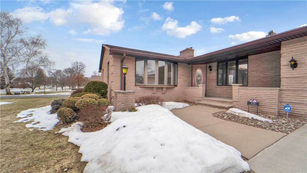 122 Pine Valley Drive