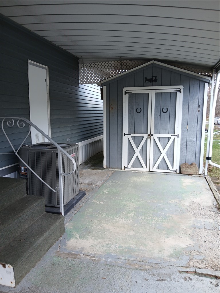 195 Tupper Way 195