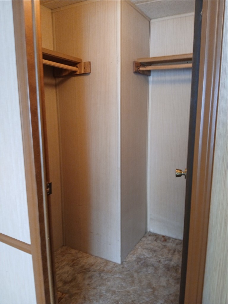 195 Tupper Way 195