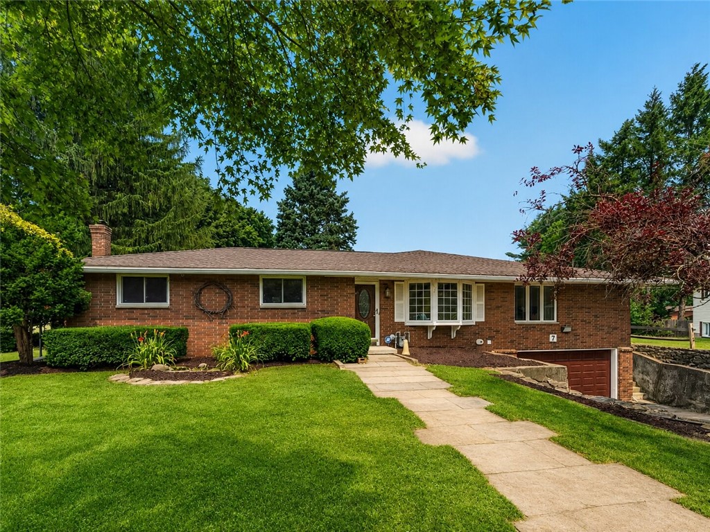 7 Frandee Lane