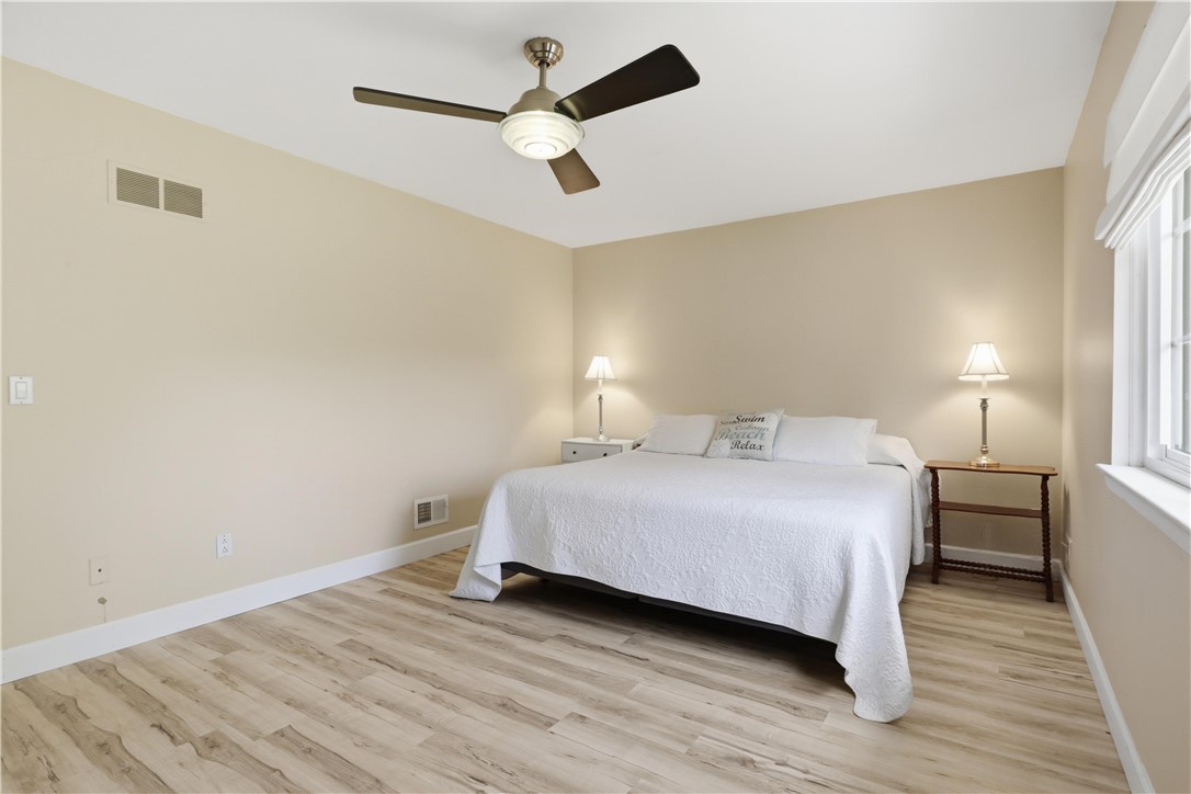 142 Holiday Harbour