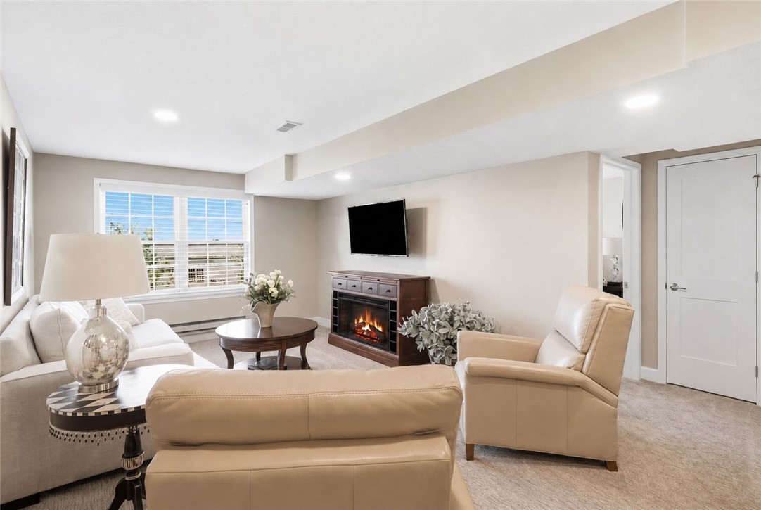 1077 Chapelhill Drive