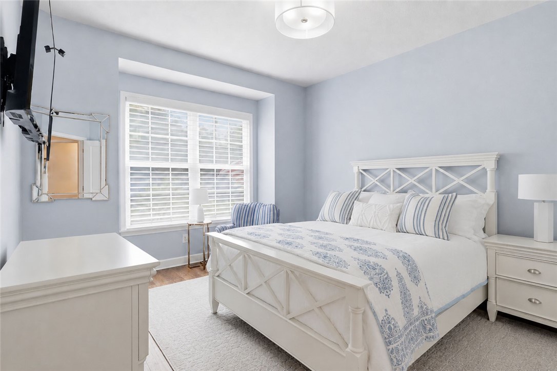 1077 Chapelhill Drive