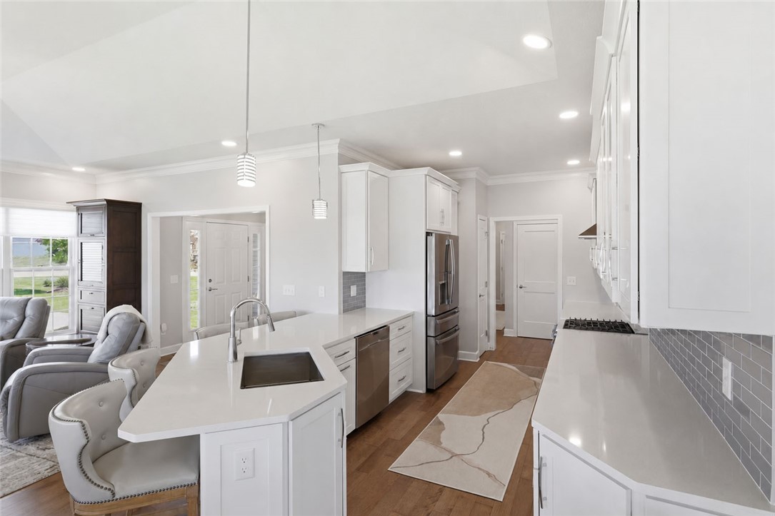 1077 Chapelhill Drive