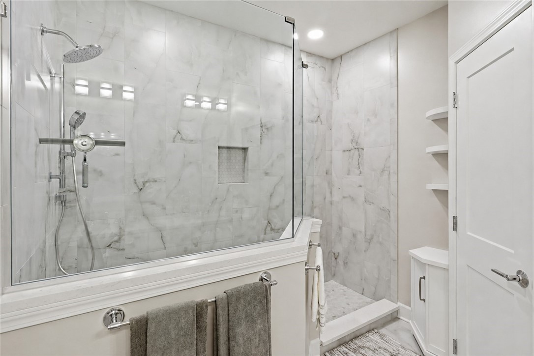 1077 Chapelhill Drive