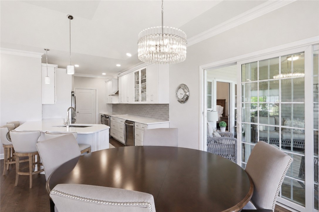 1077 Chapelhill Drive