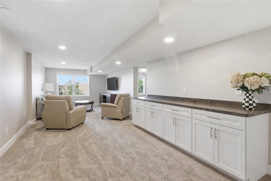 1077 Chapelhill Drive