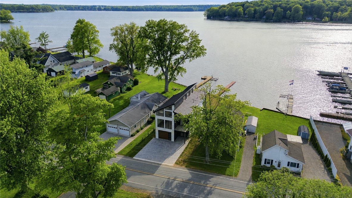 7043 Lake Bluff Road