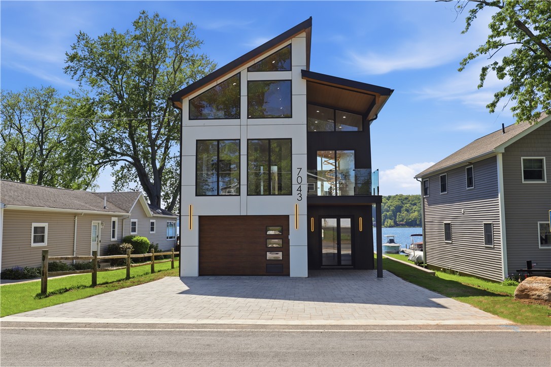 7043 Lake Bluff Road